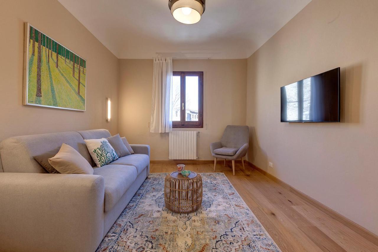Woodie Apartment By Mamo Florencie Exteriér fotografie